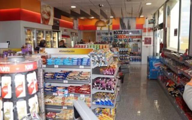 Hotel Área de Servicios Los Chopos