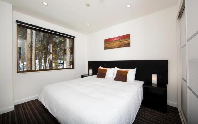 Sky Park Happo Apartment