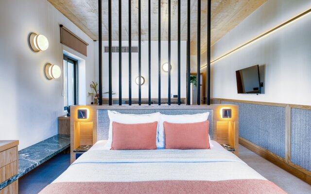 Capital Luxury Suites