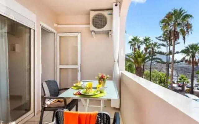 A3 Country Club Accommodation with POOL!
