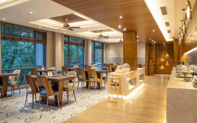 The Rosefinch Sarovar Portico