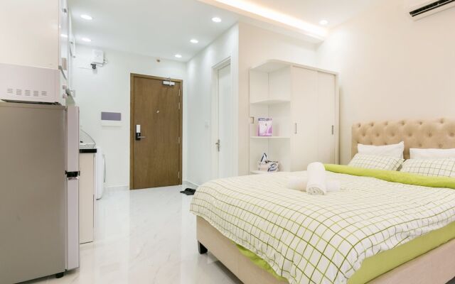 Jennifer House - Millenium Apartment