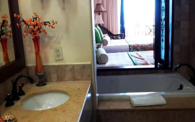 2 BD Family Suite at Cabo San Lucas