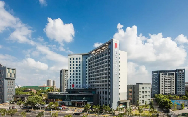 Shanghai Paradise Hotel