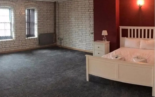 Luxurious City Centre Penthouse