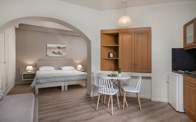 Alianthos Suites