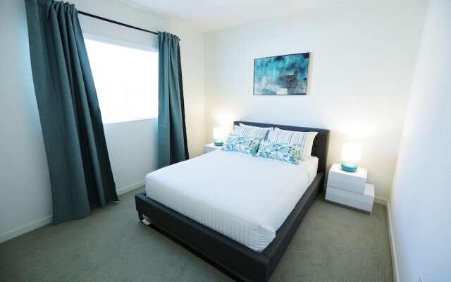 Hollywood Metropolitan Residences