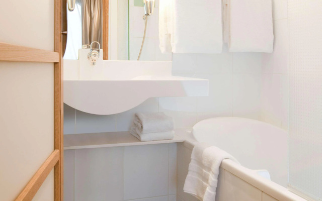 Отель Novotel Paris Centre Tour Eiffel 