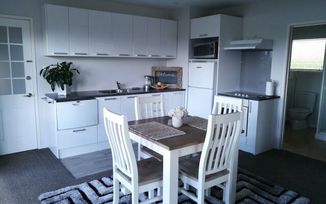 Peninsula Stay Apartments - Pohutukawa and Nikau