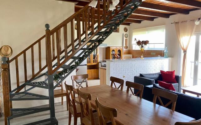 Themis apartment
