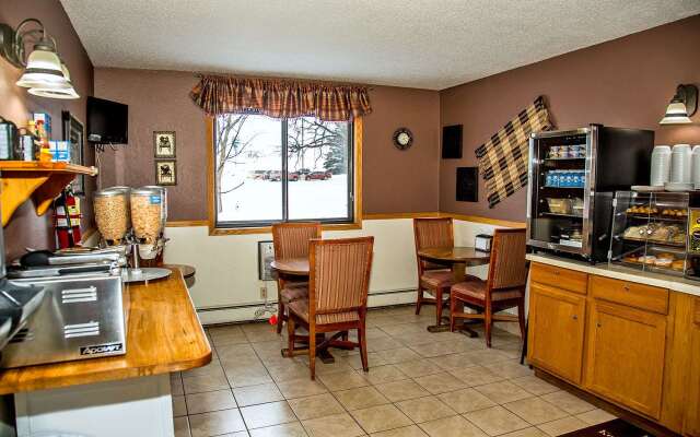 Americas Best Value Inn & Suites Detroit Lakes