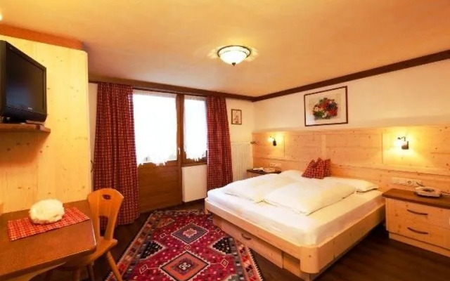 Hotel Pensione Veneranda