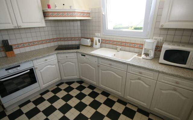 Modern Villa in Clohars-Carnoët with Private Swimming Pool