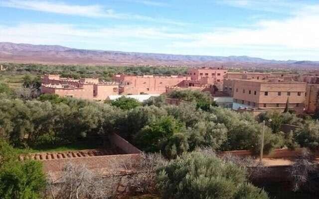 Mandar Saghrou Tazakht Hotel