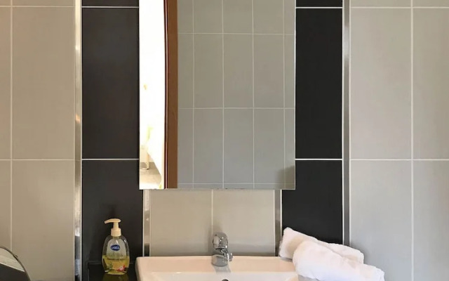 16 Centeanes Fabulous Location Just Short Walk t