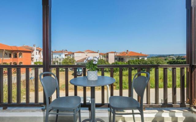 Eleon Suites & Apartments