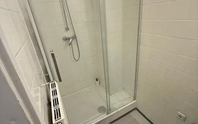 Central Vienna 3BR Apartment Comfort