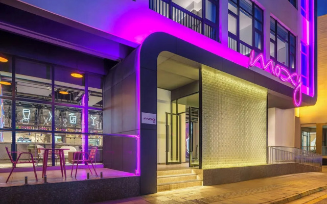 Moxy Suzhou City Centre