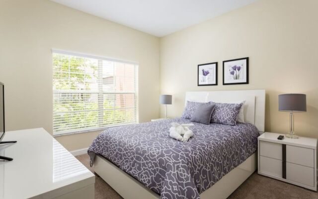 Bismarck Palm Townhome 8971