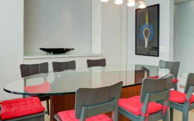 LinkHouse Majestic Mountain View