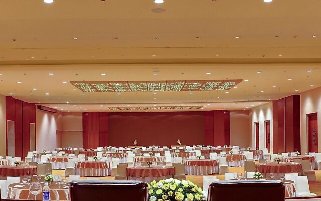 Novotel Visakhapatnam Varun Beach Hotel