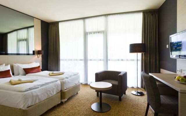 Hotel Azúr Prémium