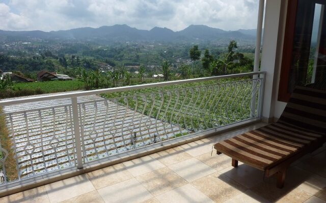 Hotel Villa Venety's by ZUZU