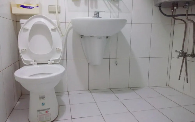 Caitlyn Hostel