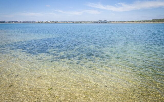 Hawkeye's Haus 5 Bedroom Home