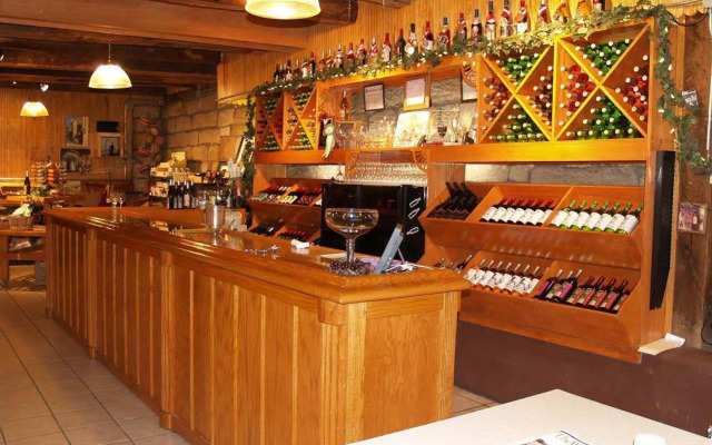 Hampton Inn & Suites Canton