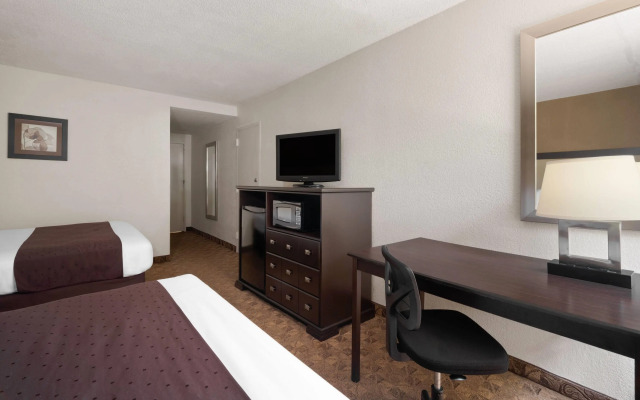 Village Inn Clemmons/Winston Salem, Trademark by Wyndham