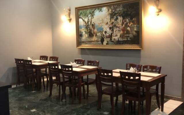 Green Wood Apartments