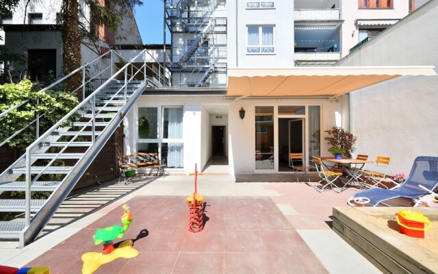 Ford Apartment