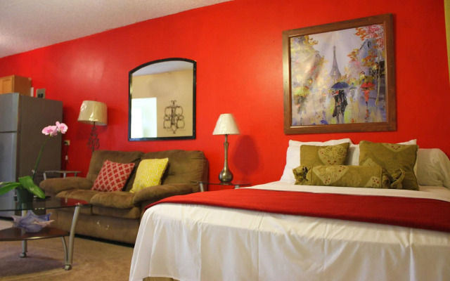 Sunset Strip Acadia Guest Apartment