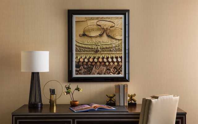 The Mayflower Hotel, Autograph Collection