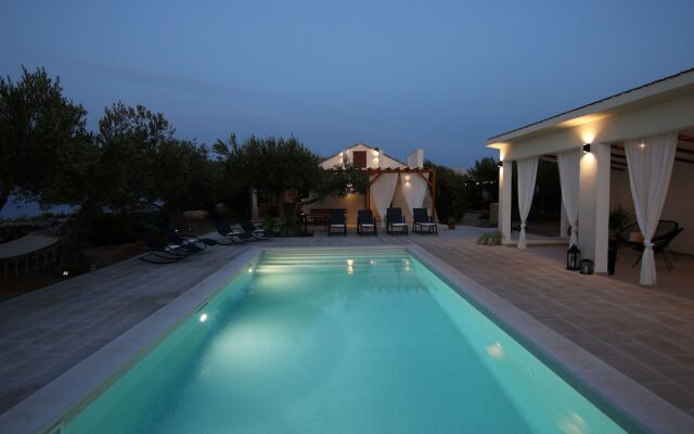 Stone Villa Olea