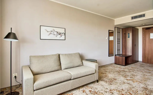 Metropolo by Golden Tulip