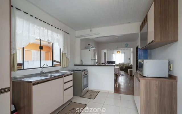 3BR Home w/ BBQ 100m From Beach Rpr056