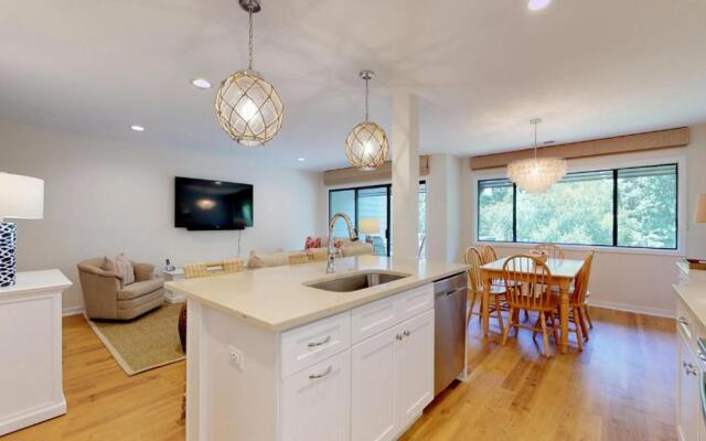 299 Turnberry Village