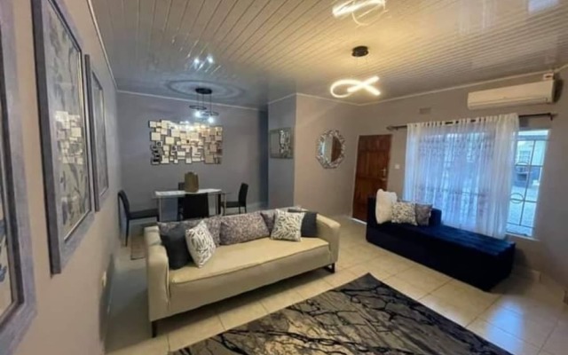 Spacious 2 Bedroomed Semi-detached Fully Furnished Apartment Num01