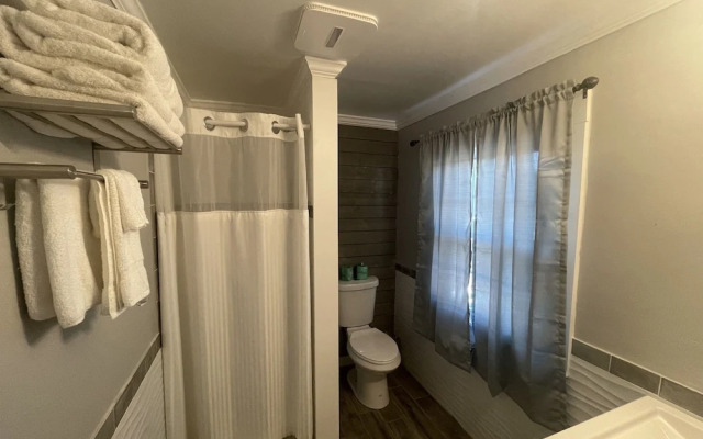 Aquastar Inn