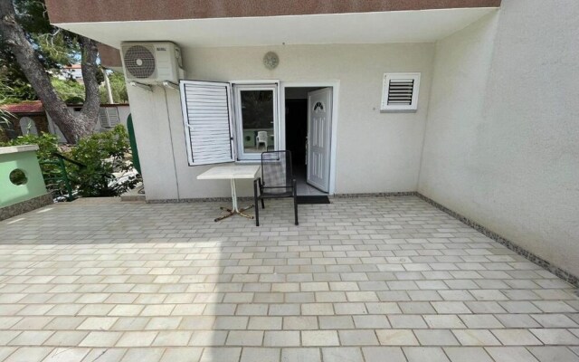 White Apartment for 2