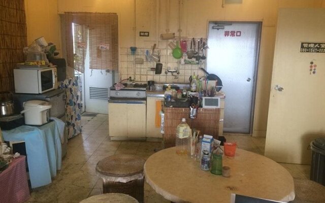 Motobu Guesthouse Ryuboku