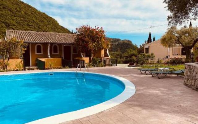 Afrodite's Pool and Studios