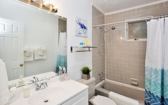 CH6 Beautiful Fully Furnished 2BR King Beds