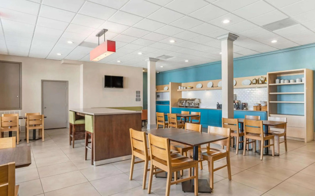 Country Inn & Suites by Radisson, Metairie (New Orleans), LA