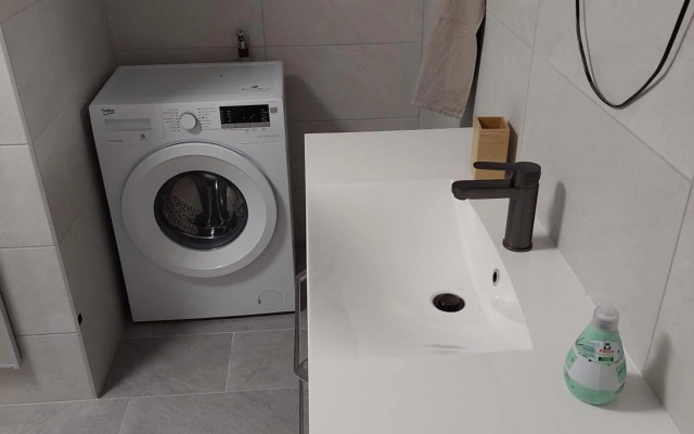 Stony Sea Apartments