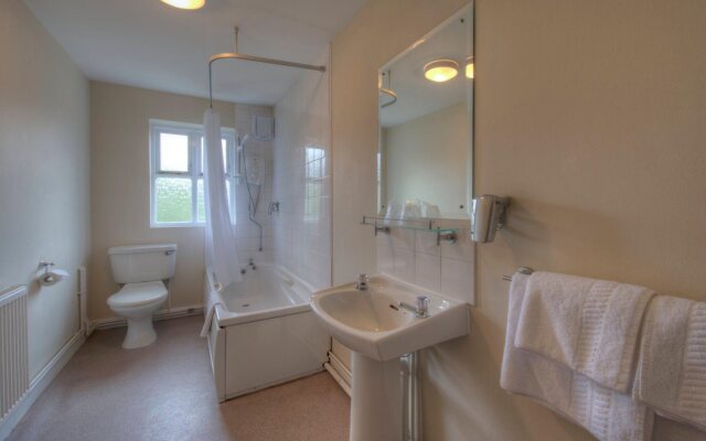 Kingstown Hotel by Greene King Inns