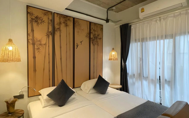 Yolo Bangkok Boutique Hotel