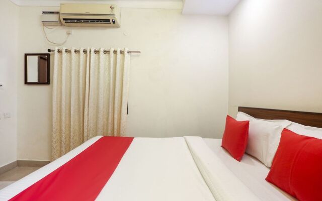 OYO 48277 Royal Kings Guest House